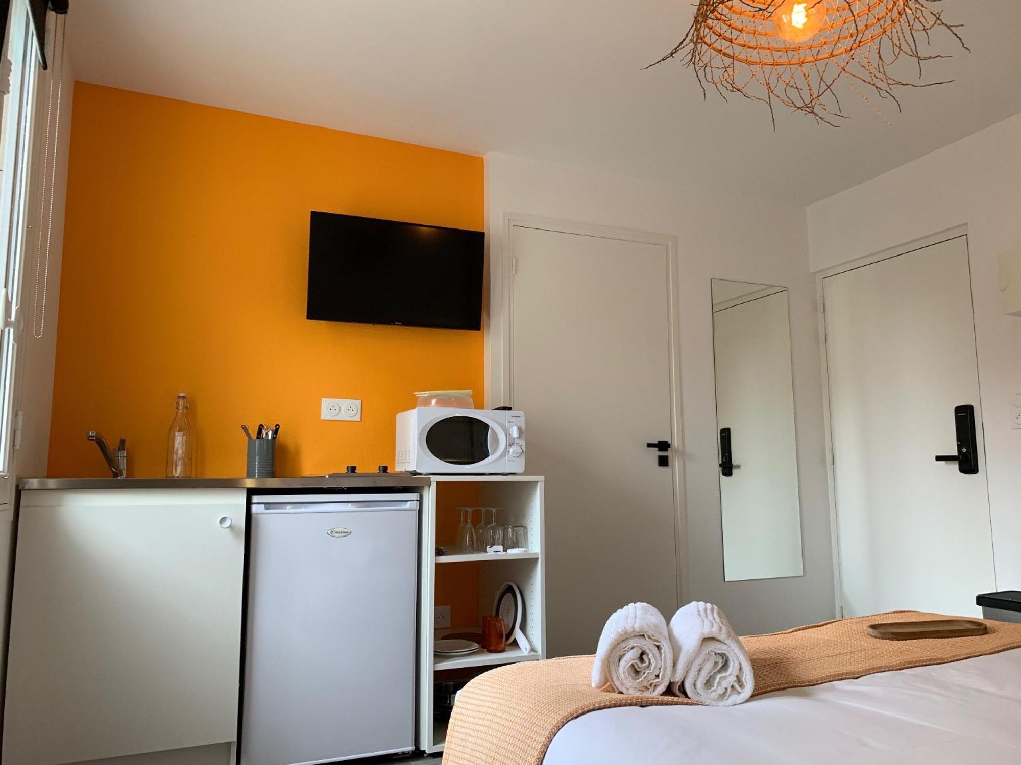 Logis St Joseph Angers Exterior foto