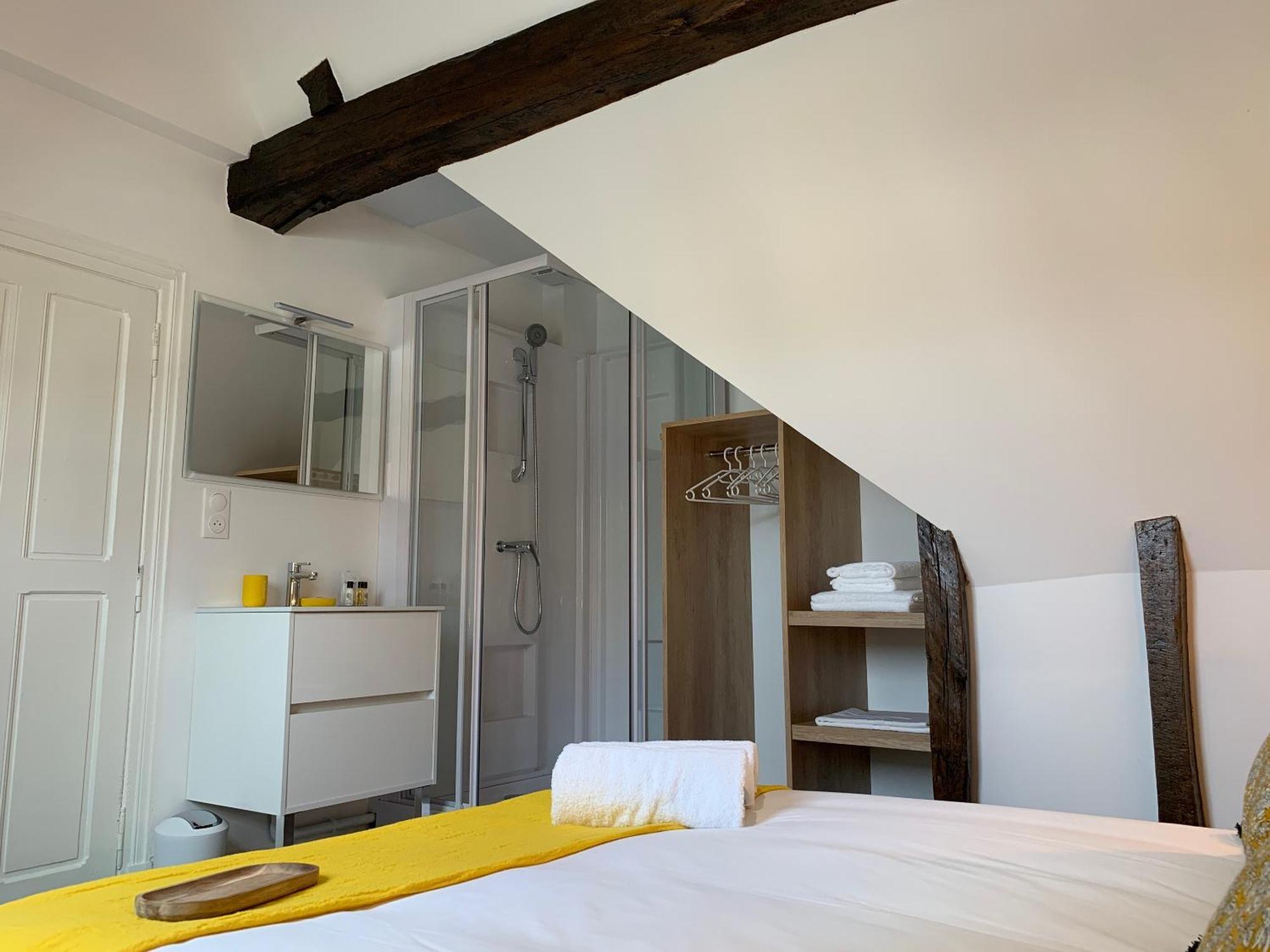 Logis St Joseph Angers Exterior foto